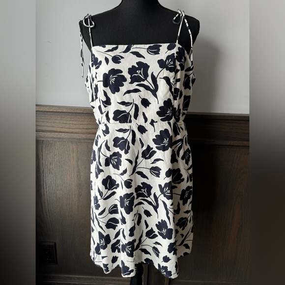 Old Navy Black and White Floral Linen blend spaghetti strap Mini Dress XL - Picture 2 of 7